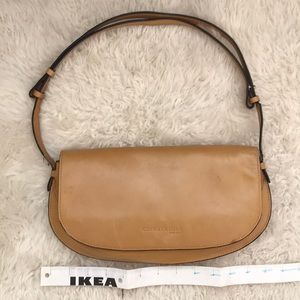 Slim tan Kenneth Cole purse